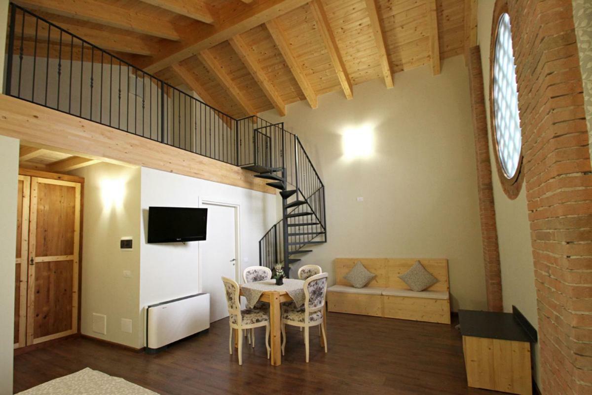 All'Albaro Agriturismo Salizzole Exteriör bild